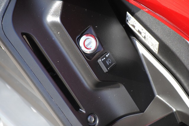 �ޥ���������ξ�˻��äƤ�����礭�ʲ������Ѥ��ޤ�